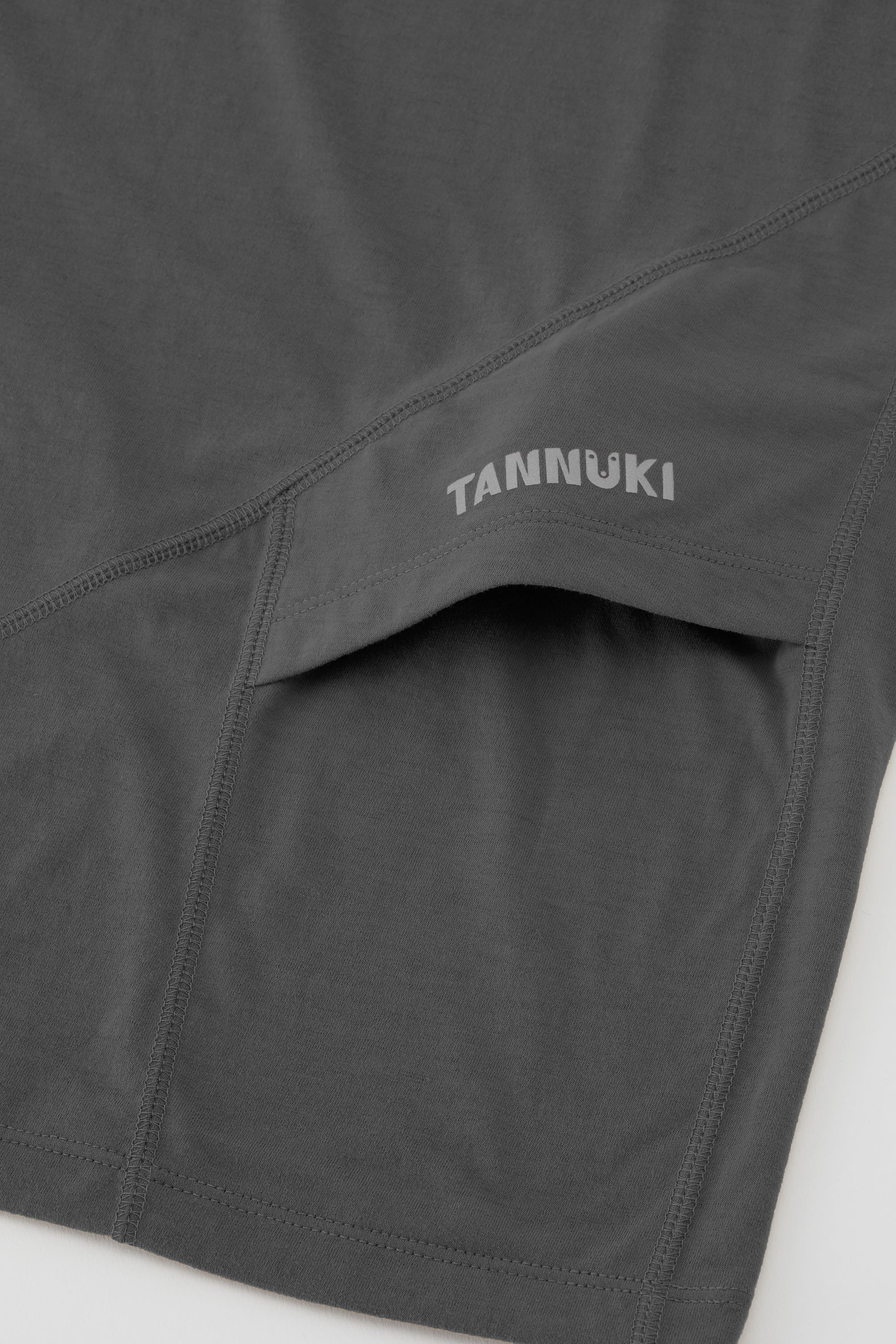 Sato SS Mock Neck 2 : Color Charcoal | TANNUKI Running Wear Shop