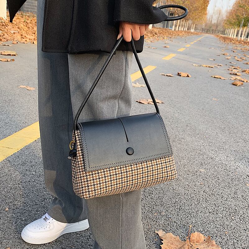 オータムウィンターレッド 秋物 冬物 スクウェア メッセンジャーバッグ Tiancai_Wing_Bag3943035474