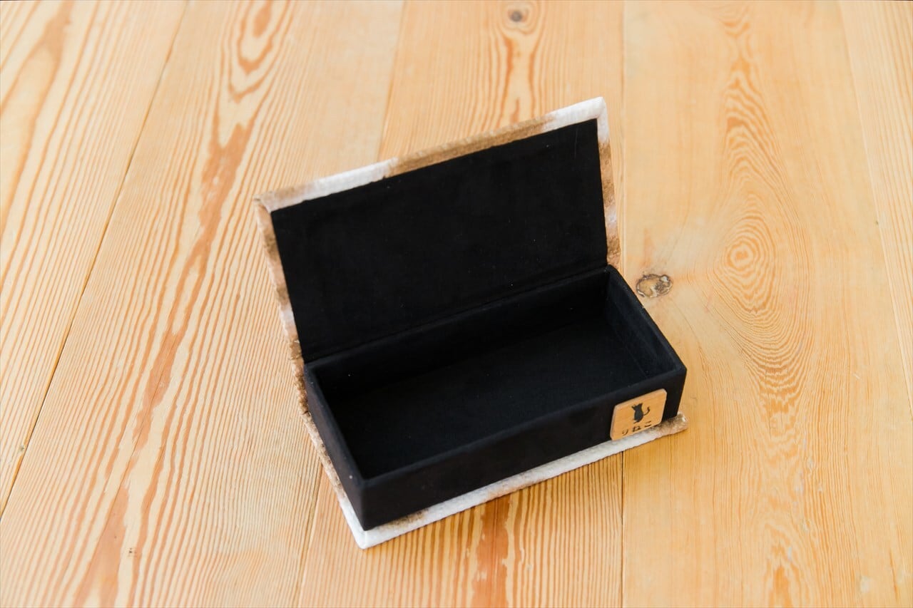 みけねこ、茶トラ柄が選べる りねこヒゲBOX | りねこオンライン