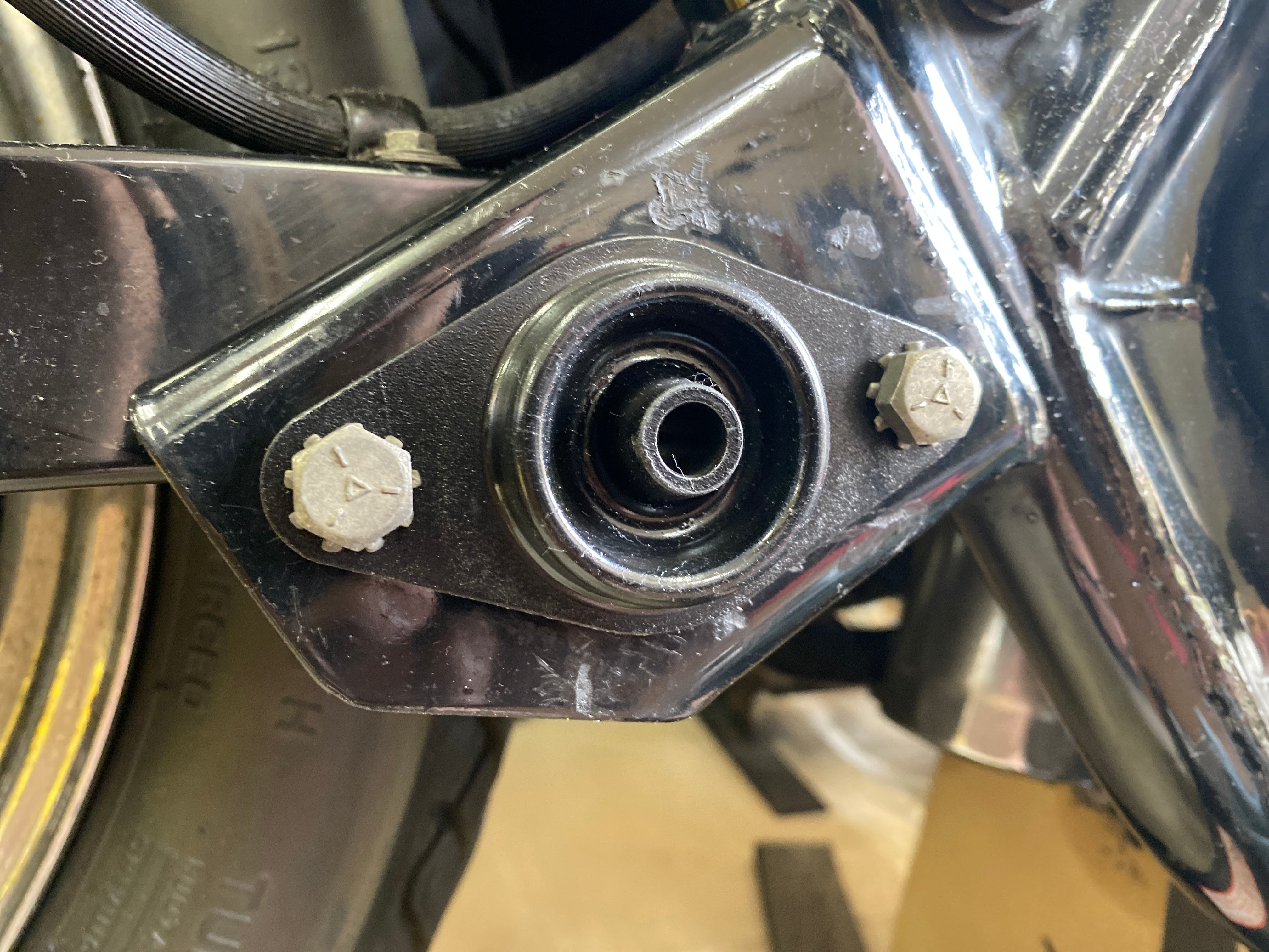 純正同等品 FXR用 エキゾーストラバーマウント 純正同等品 FXR-5051NS