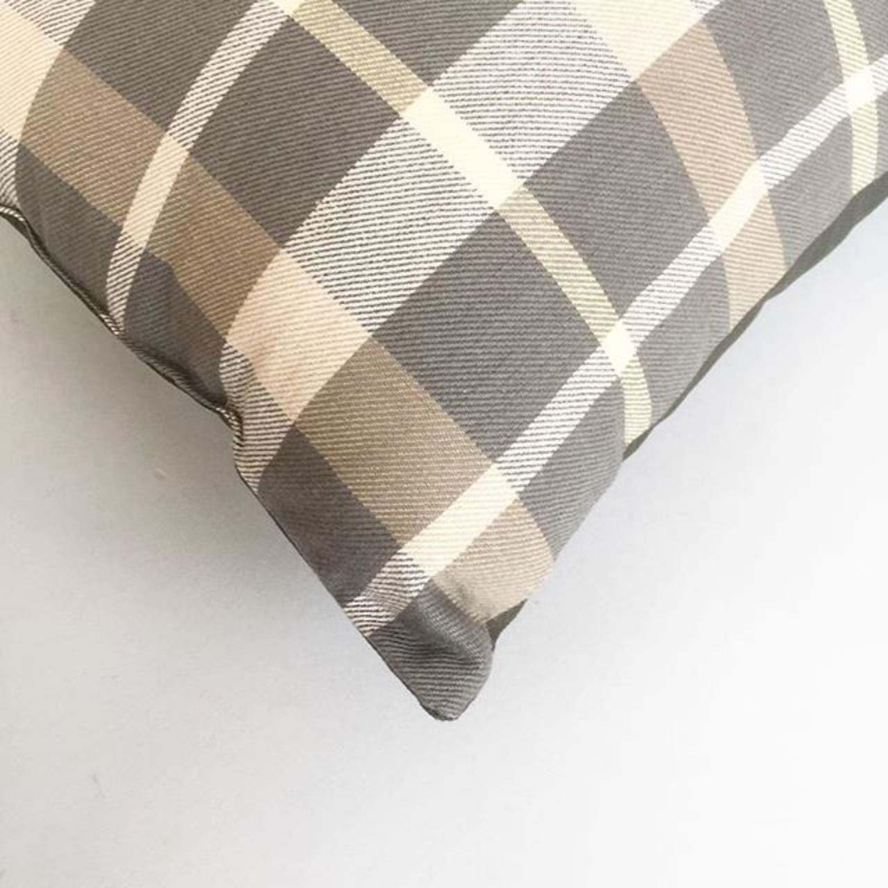 COWBOOKS / READING CUSHION / BROWN CHECK / カウブックス / リーディングクッション / ブラウンチェック