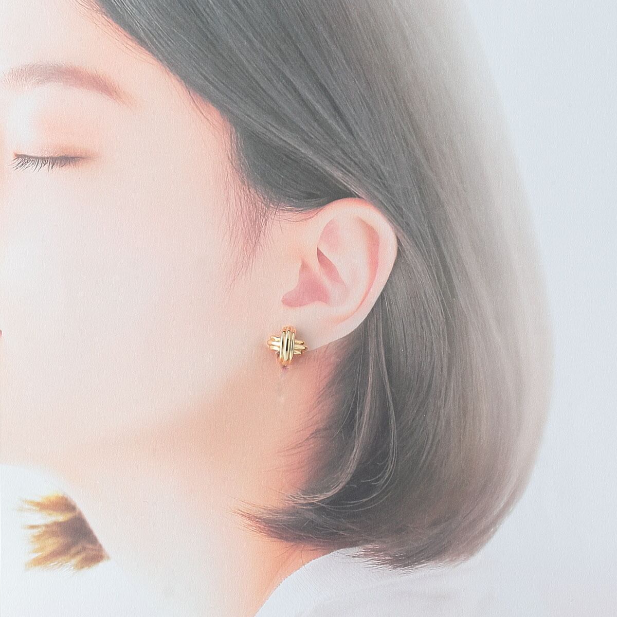 TIFFANY ティファニー シグネチャー ピアス 750 | ヤマダウェブコム
