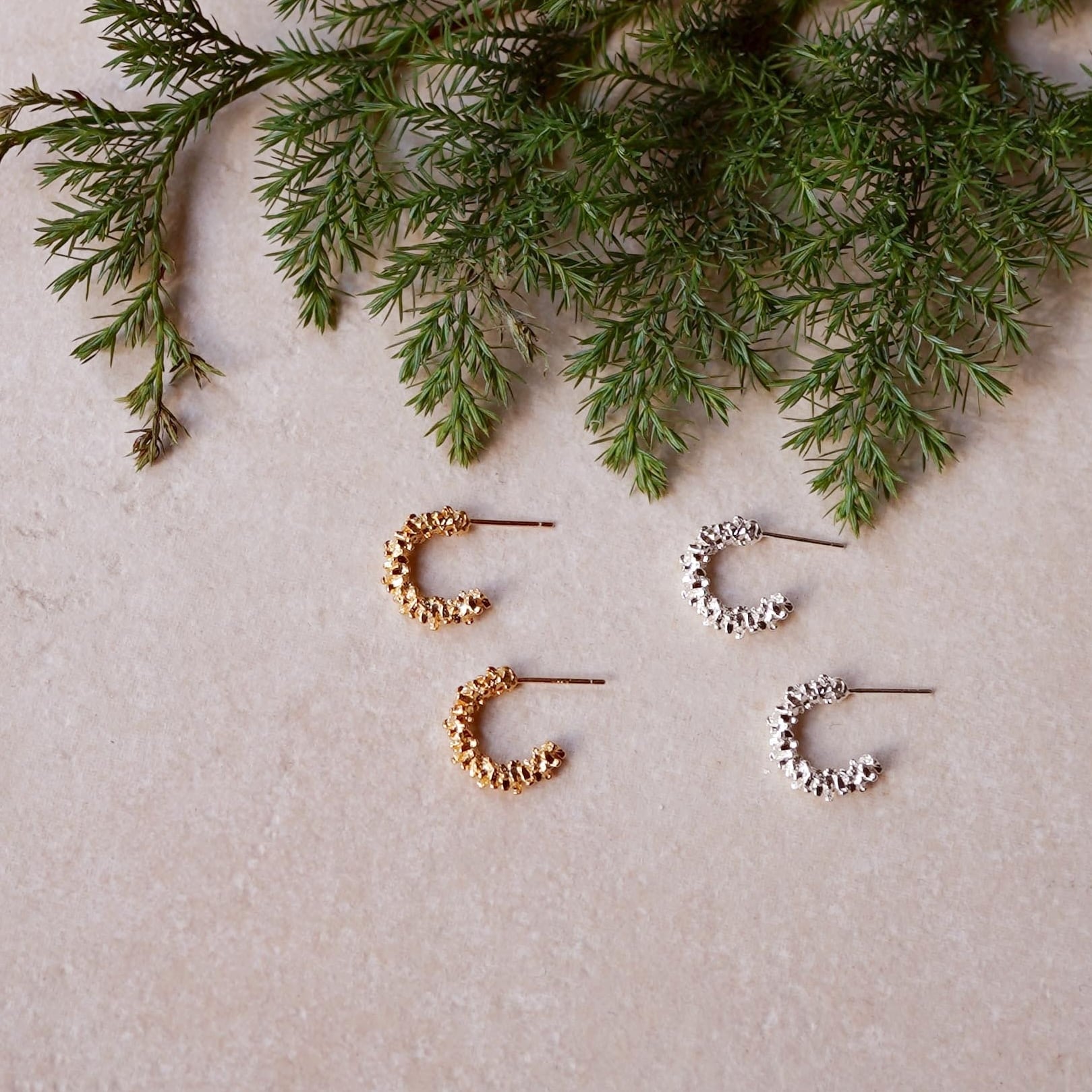 SV925 クラスターフープピアス