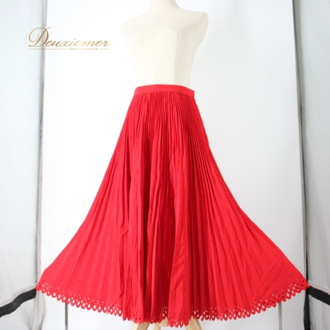 社交ダンス 衣装 スタンダード スカート レッスンウェア 練習着 オールシーズン atelier eiko アトリエエイコ 無地 シンプル 赤 レッド系 派手 スカート ゆれる デザイン フェミニン ウエスト ゴム入り 80.5cm おしゃれ ファッション ダンス衣装 モダン 組み合わせ自在 プレゼント 柔らかい 丈夫 涼しい ポリエステル レディース パーティーイベント 体型カバー