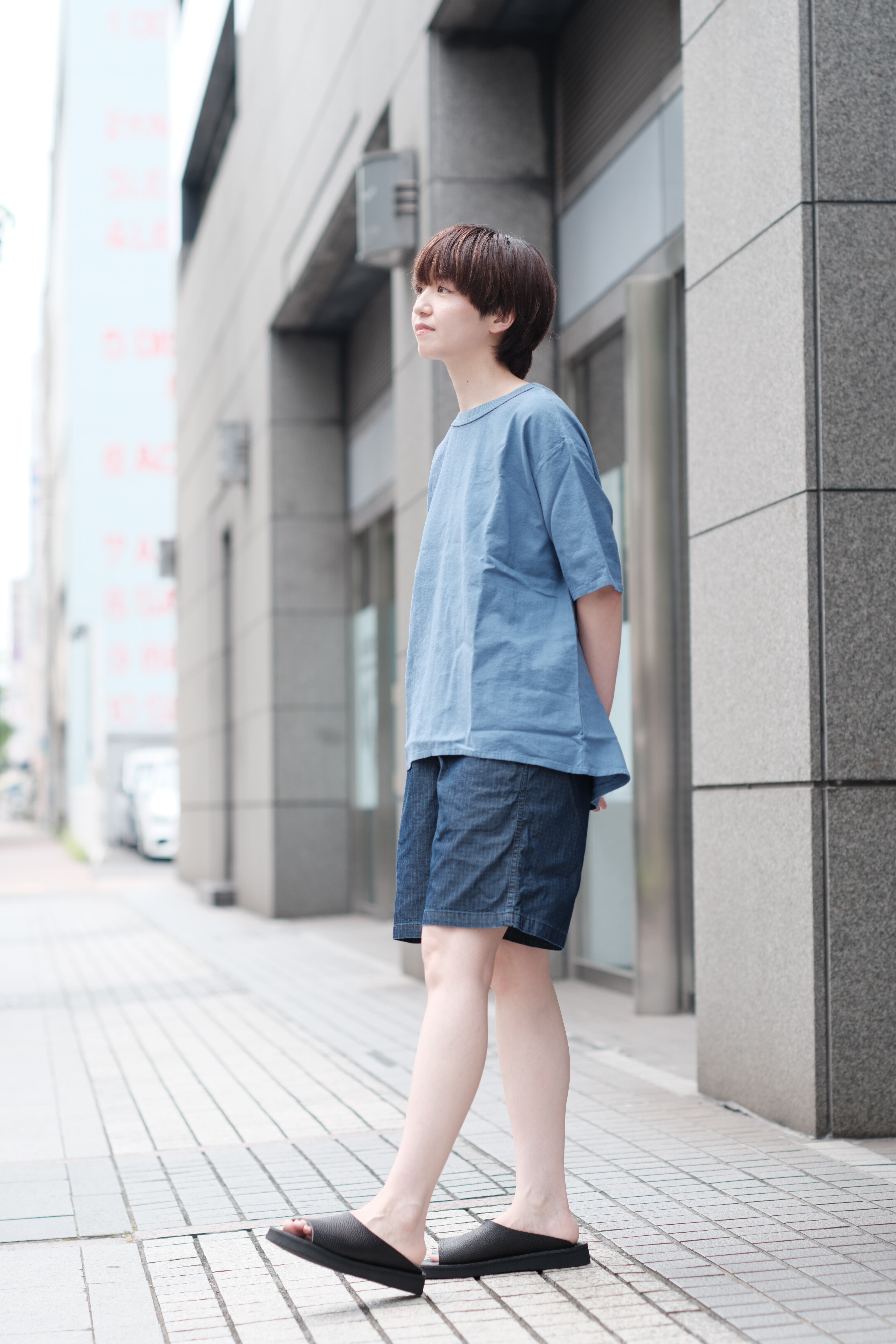 maillot】linen rich back tuck half sleeve shirt-Tee | theater
