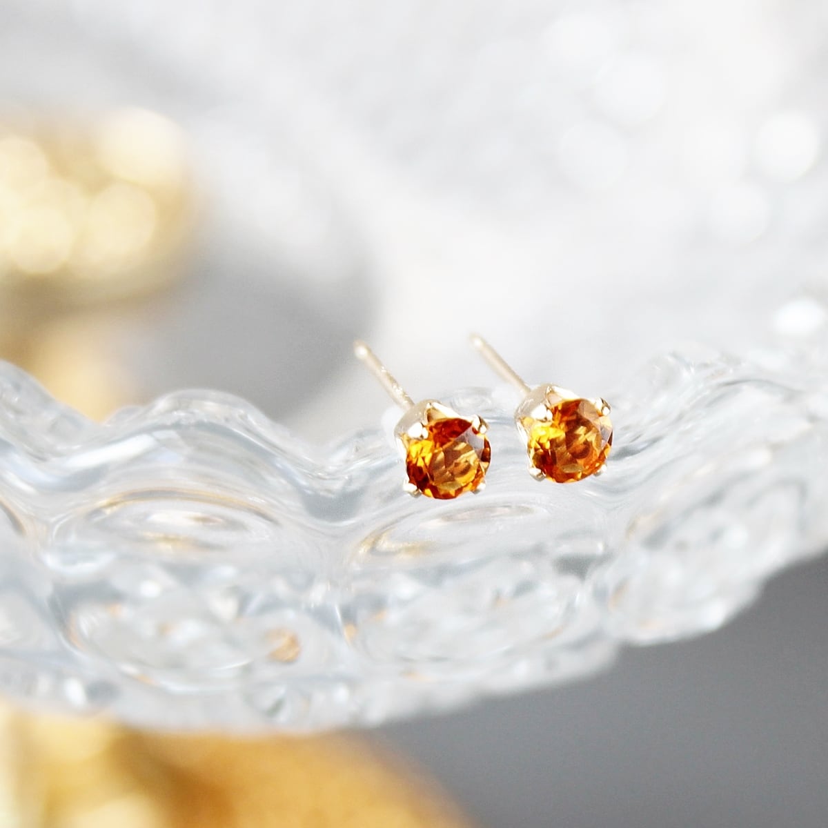 希少石｜マデイラシトリンのひと粒ピアス｜4mm｜11月誕生石｜選べる