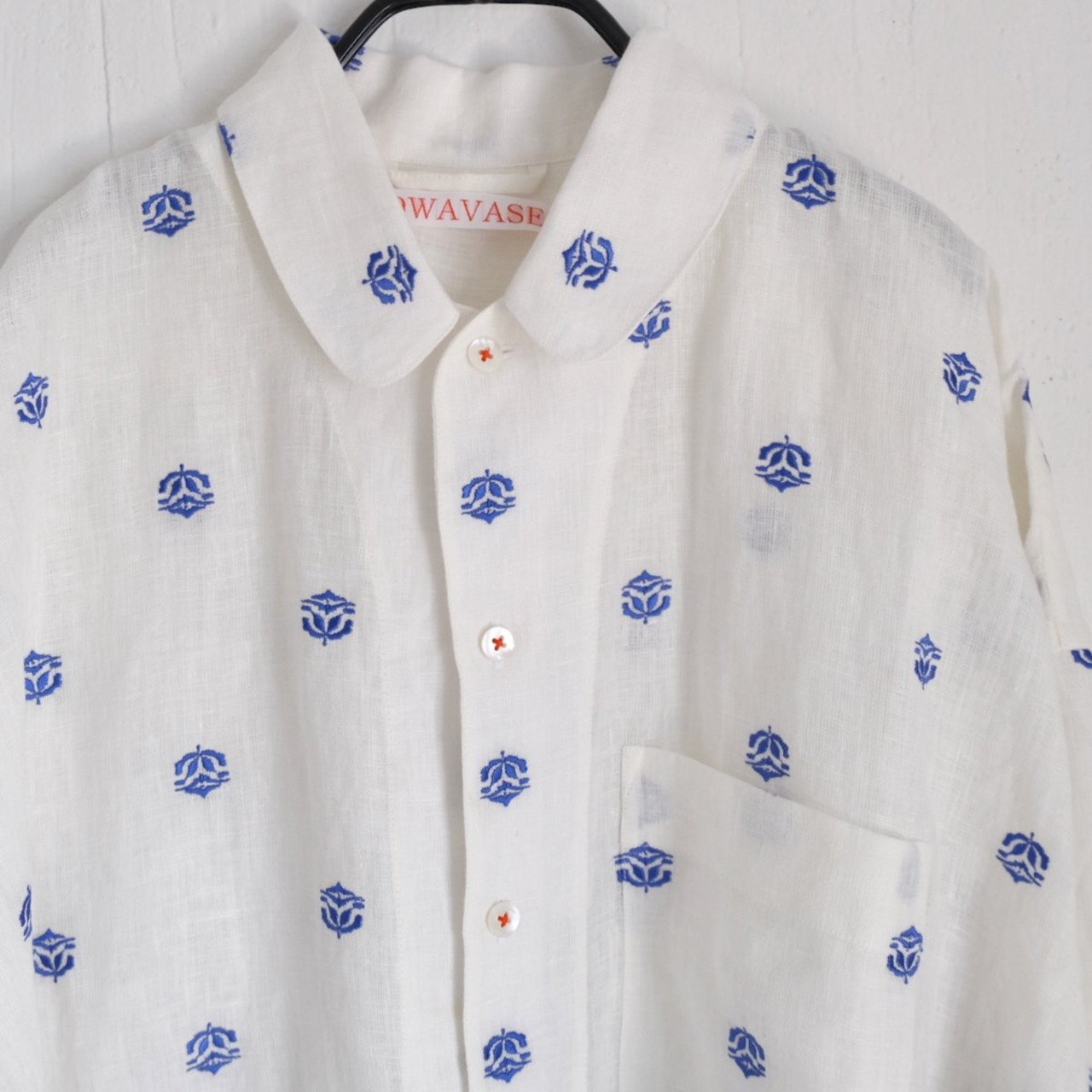 TOWAVASE(トワヴァーズ)maison de montagne Marche shirt リネン 刺繍シャツ (巾着袋付き)