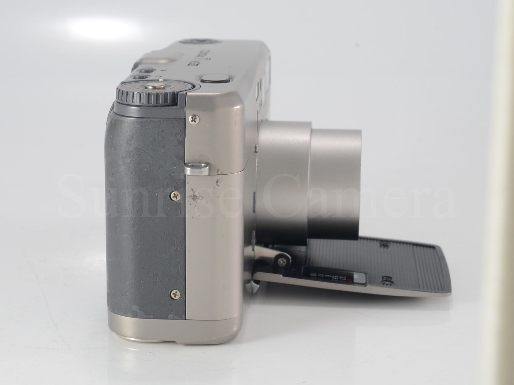 CONTAX TVS III / Carl Zeiss Vario Sonner T* 30-60mm F3.7-6.7