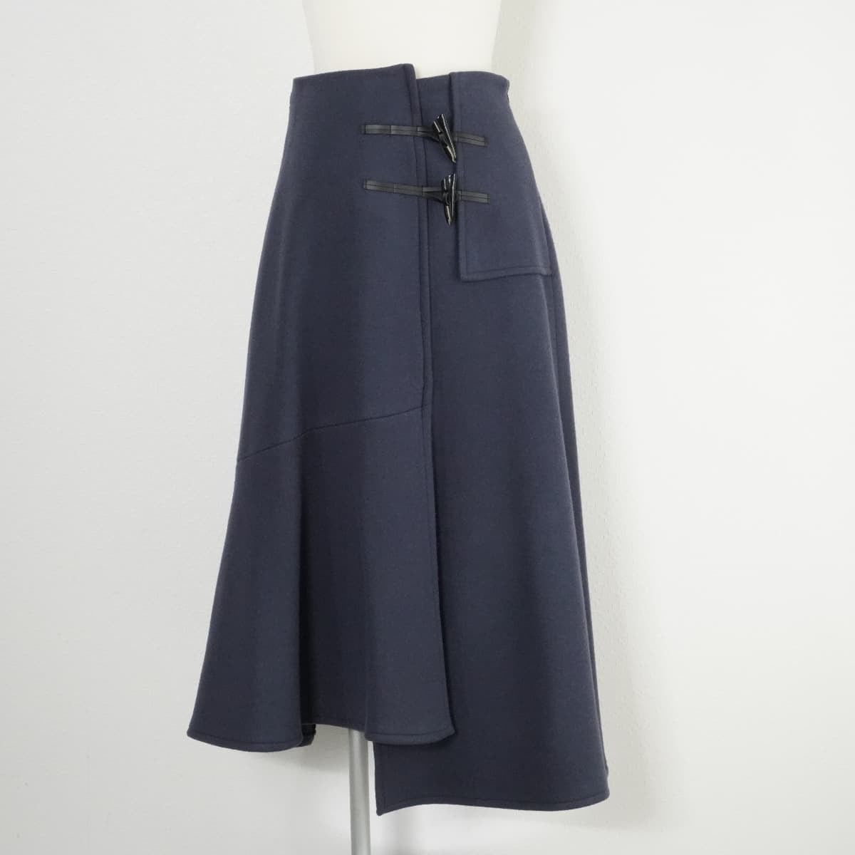 AMERI UNDRESSED DUFFLE DETAIL SKIRT - その他