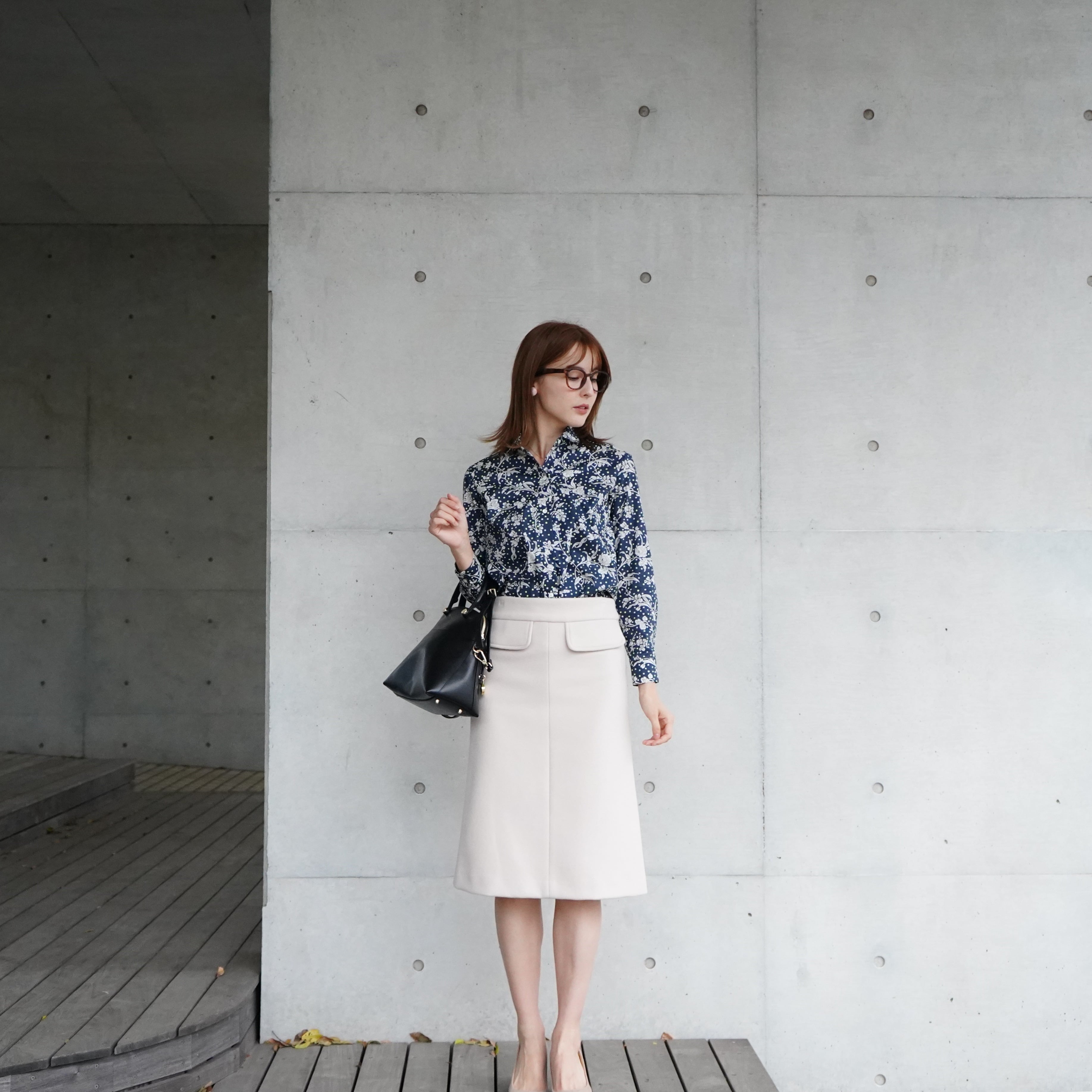 台襟つき丸襟シャツブラウス（リバティ・ネイビー）38 | littlegenne