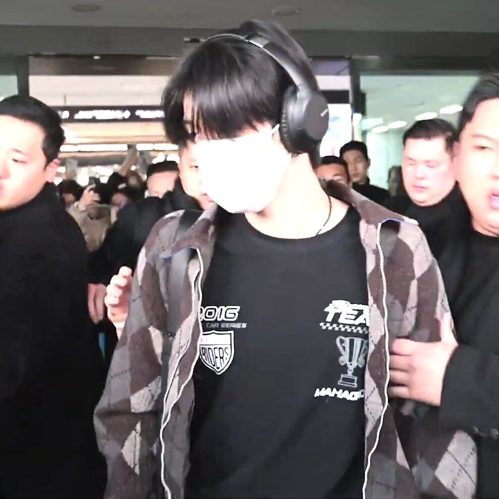 ☆TXT ヨンジュン 着用！！【MAHAGRID】W.C.S RACING WAFFLE LS TEE