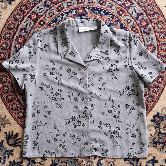 monotone flower art full pattern h/s shirt