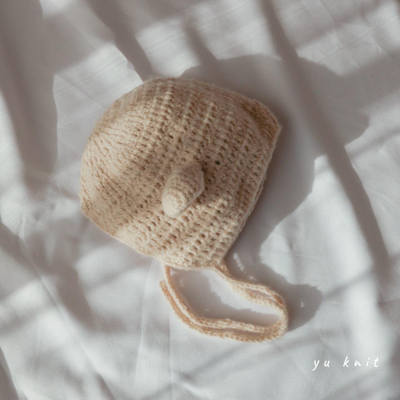 ひつじ さん の ボンネット 手編み の ベビー 帽子 | yu knit ひつじ さん の ボンネット 手編み の ベビー 帽子 | yu knit
