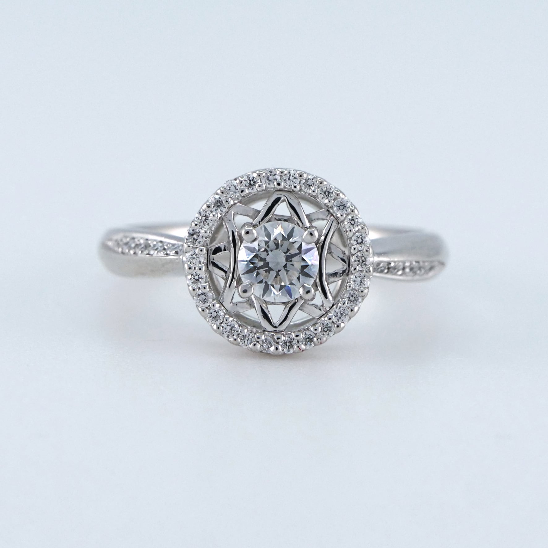 プラチナ指輪 / 永久保証付き 天然ダイヤモンド 中石