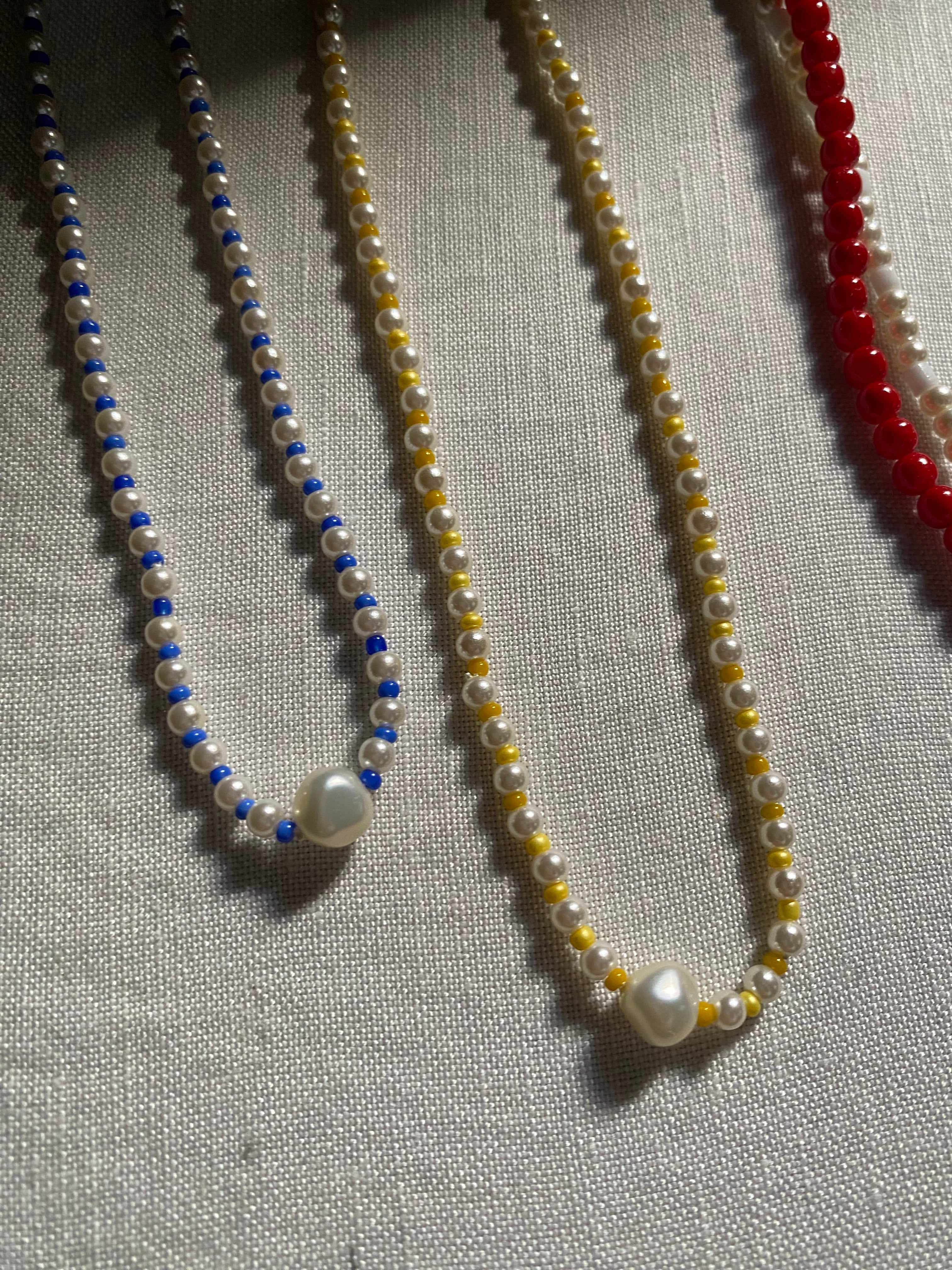 Pearl Dust color necklace