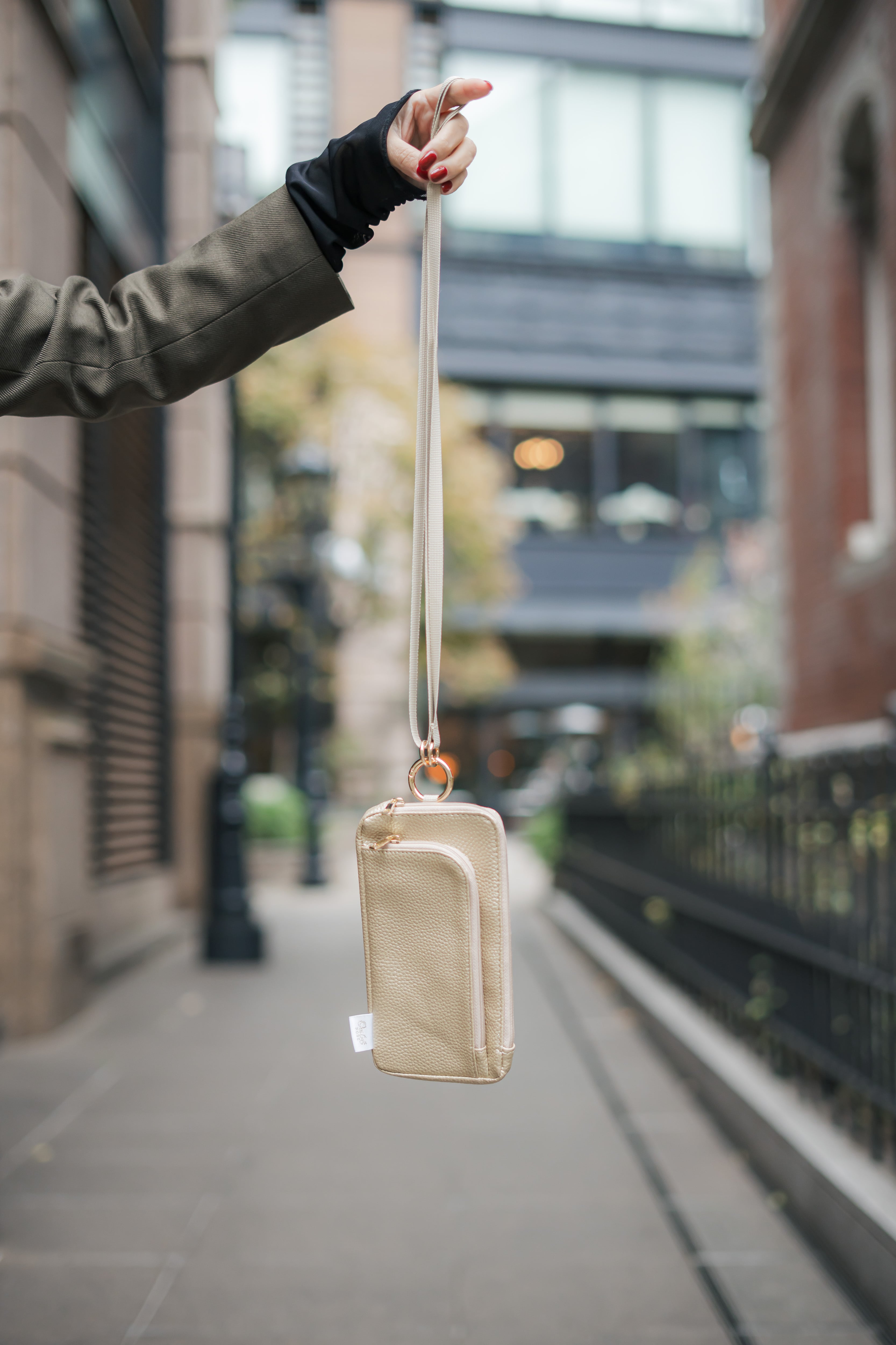 All day Pouch】シャンパンゴールド | Ouitote KOBE