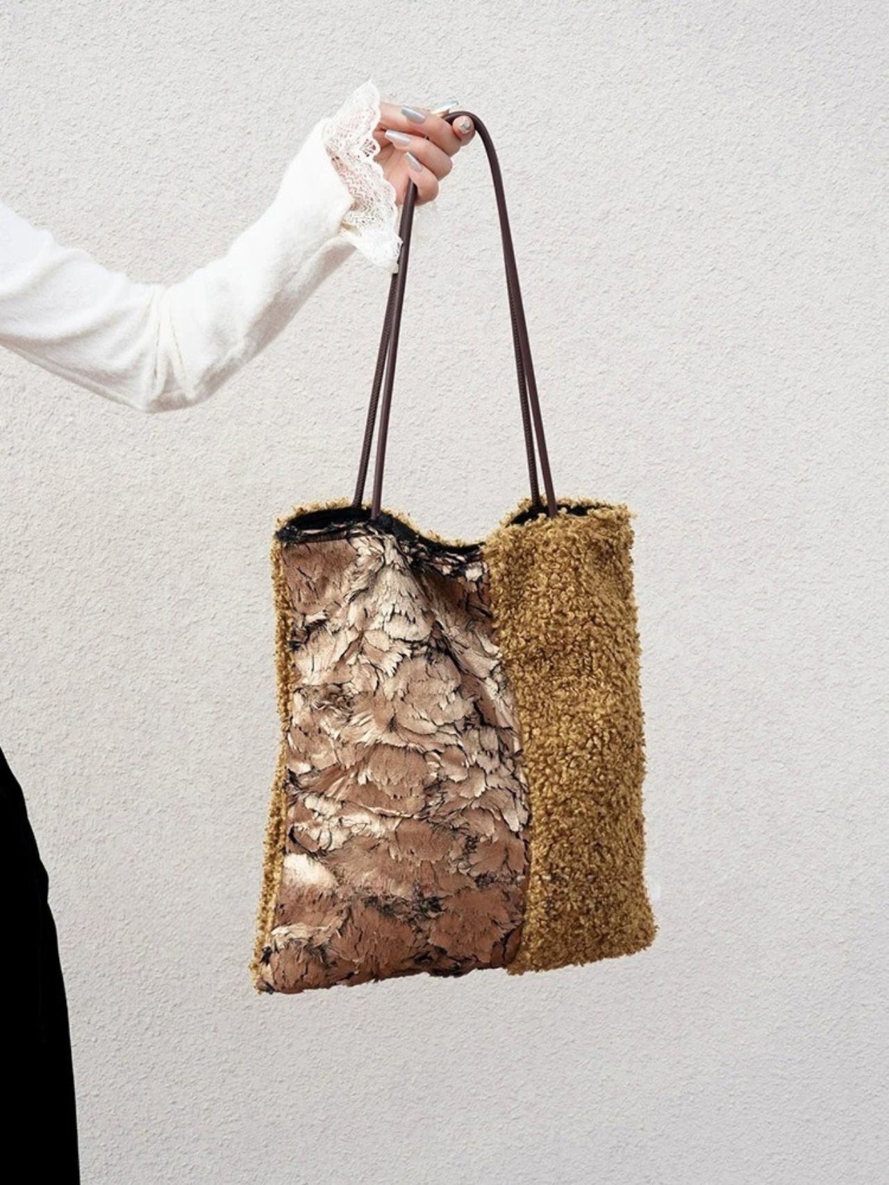 Craquelé Fur Mix Boa Bag F0835