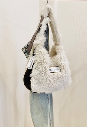 ボアショルダーバック
