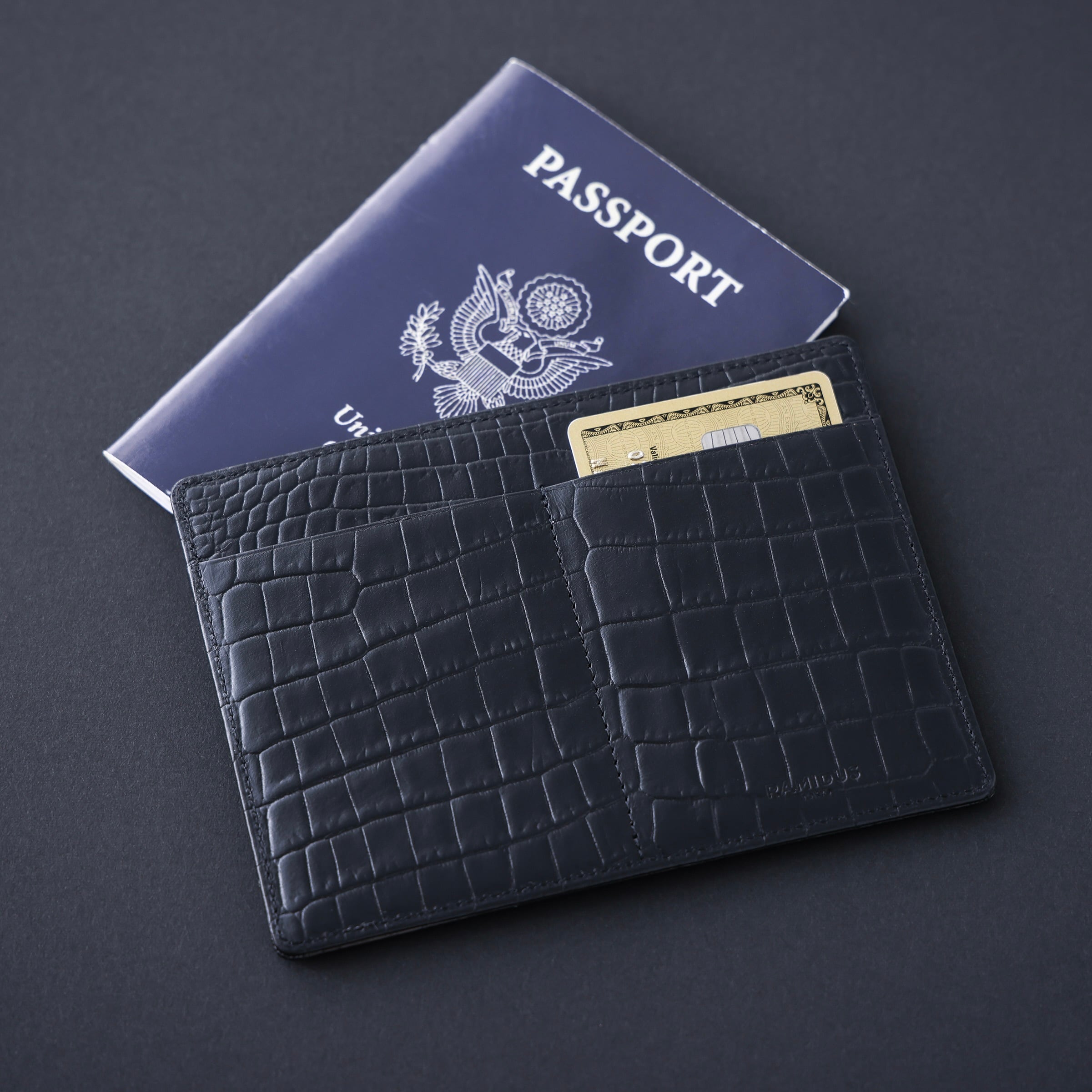 fragment design x RAMIDUS PASSPORT CASE 【公式通販】