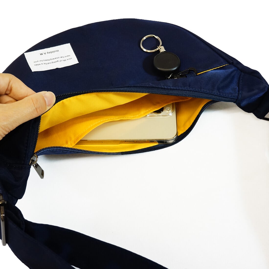 ミドルショルダーバッグ KB198 | Holiday A.M.