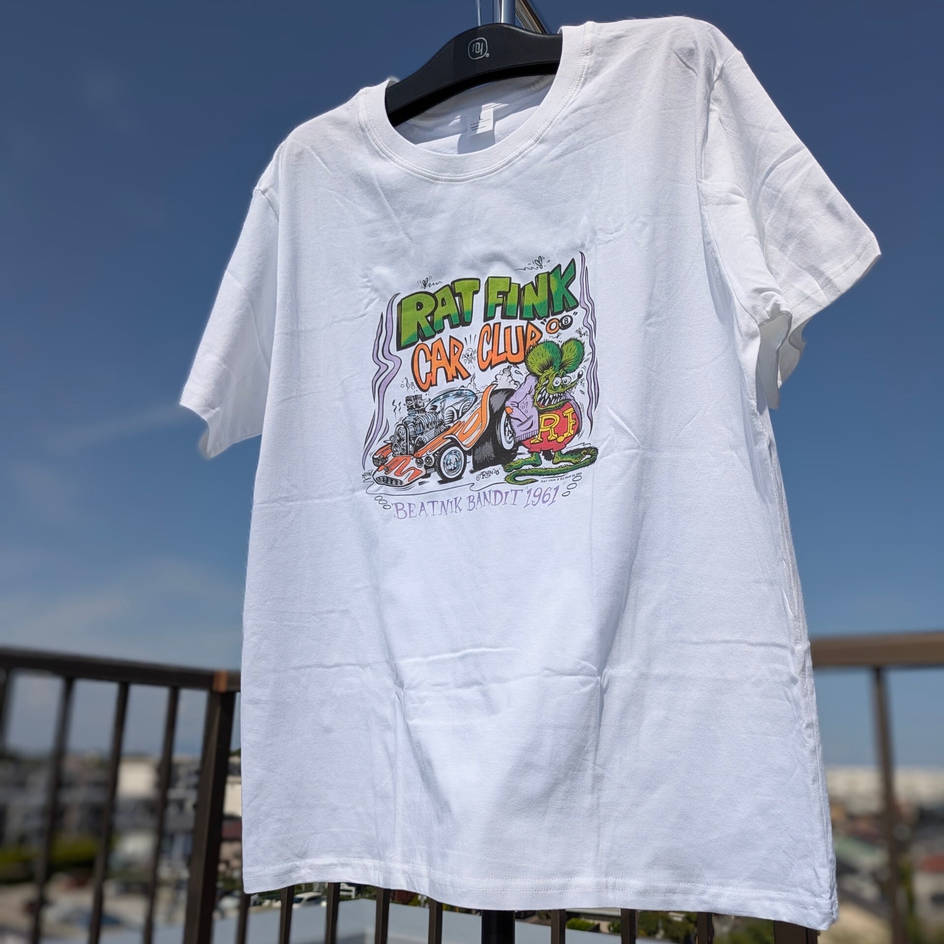【 RATFINK（ ラットフィンク ) 】RATFINK CAR CLUB『 BEATNIK BANDIT 1961 』 / Tシャツ / WHITE〚アメリカン雑貨 アメトイ〛