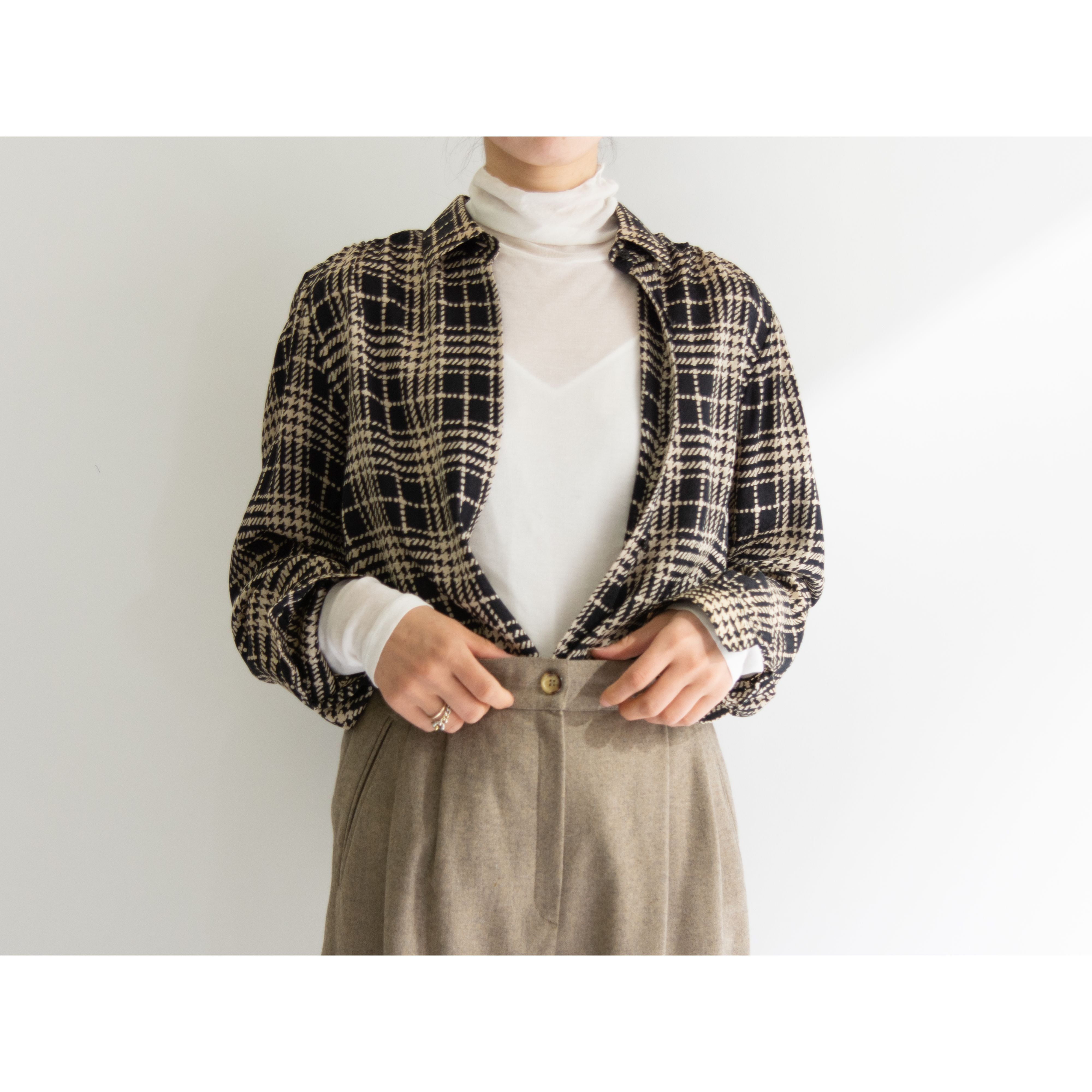 【Aquascutum】Made in Switzerland Silk Blouse（アクアスキュータム スイス製シルクブラウス）