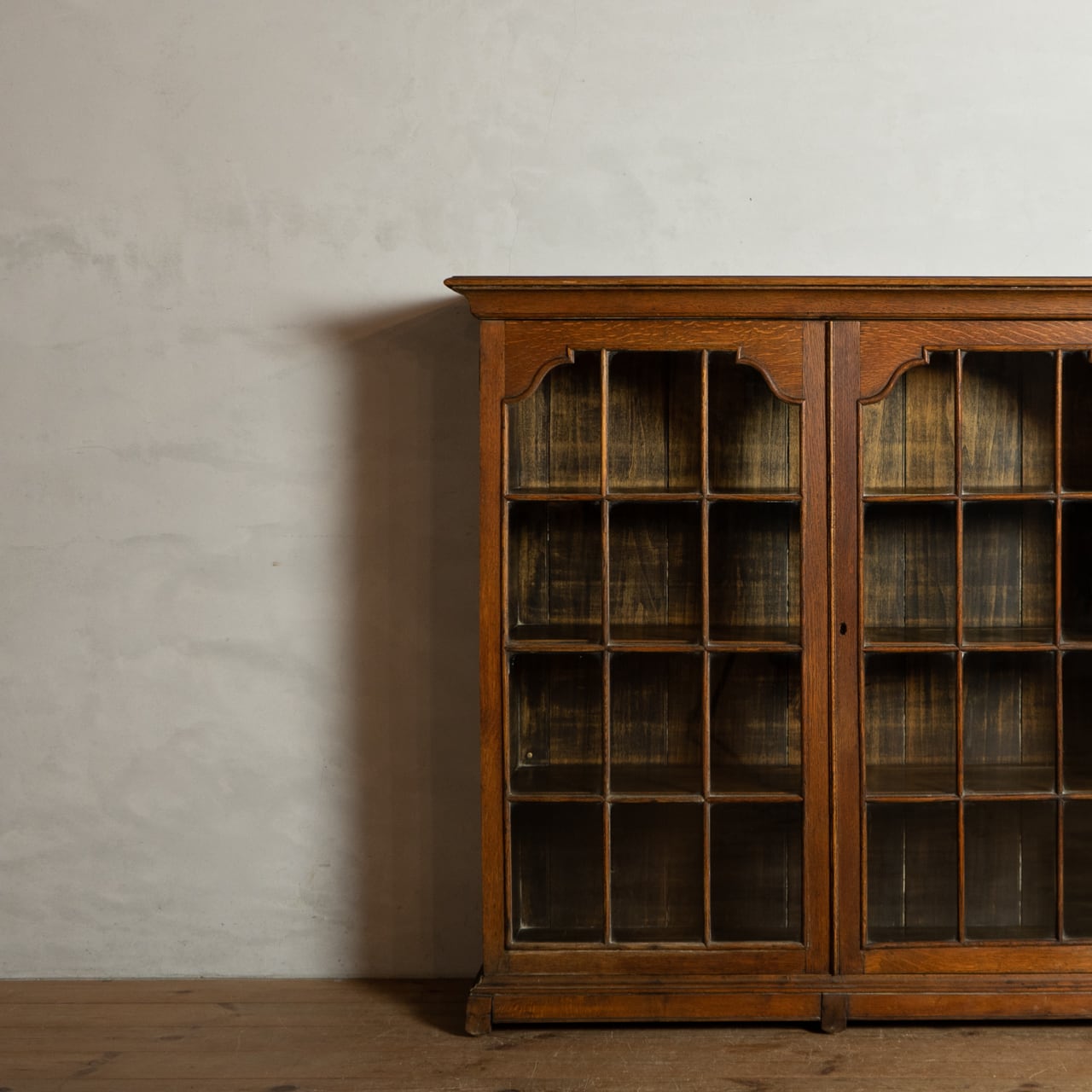 フランスアンティーク木製ブックケースキャビネット本棚/食器棚/飾り棚(75-23