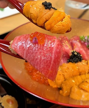 極上うに大トロいくら “至福の宝石丼” 〈プレミアム飲食券〉