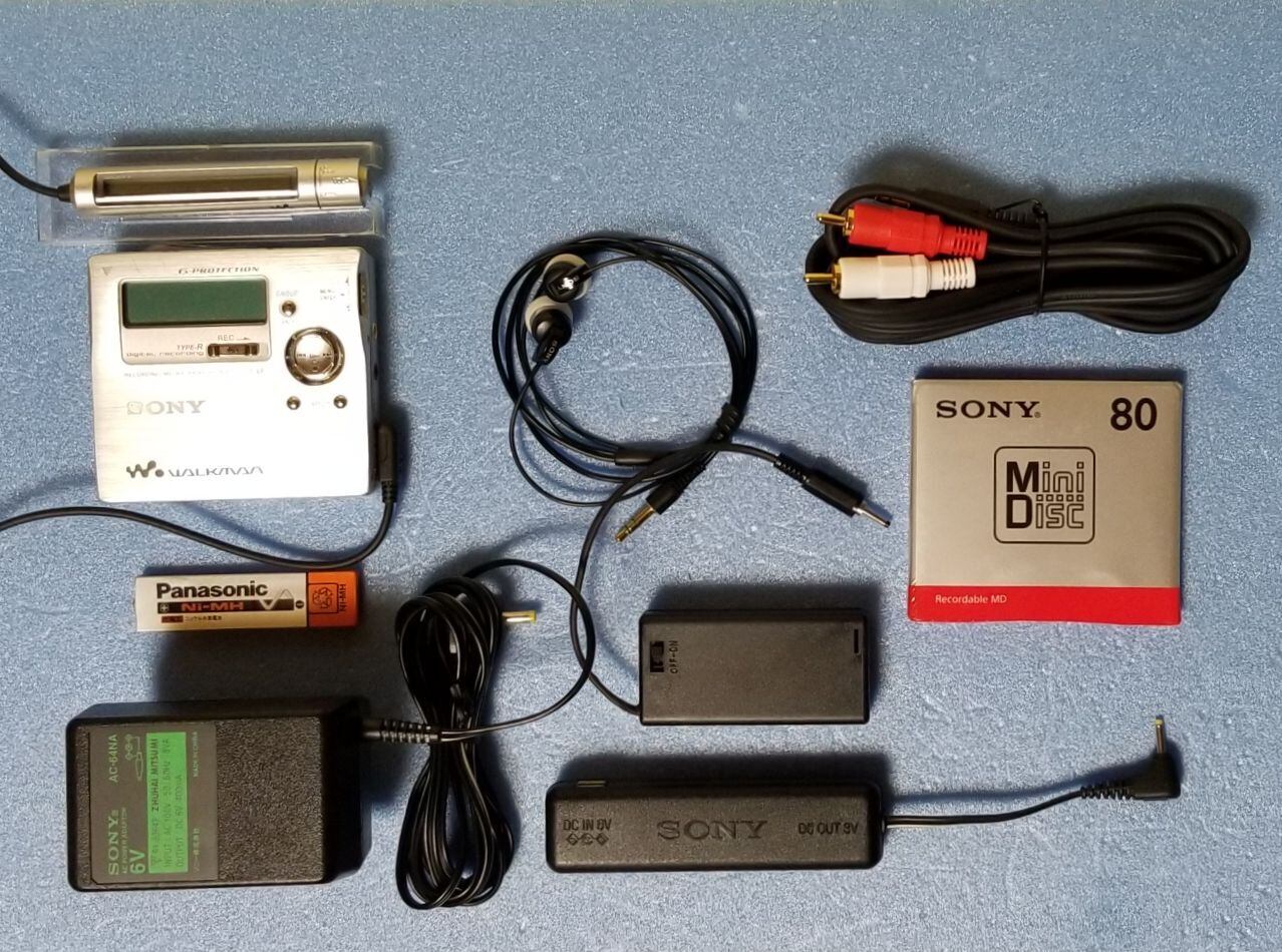 MDポータブルレコーダー SONY MZ-R909 MDLP対応 完動品・動作保証