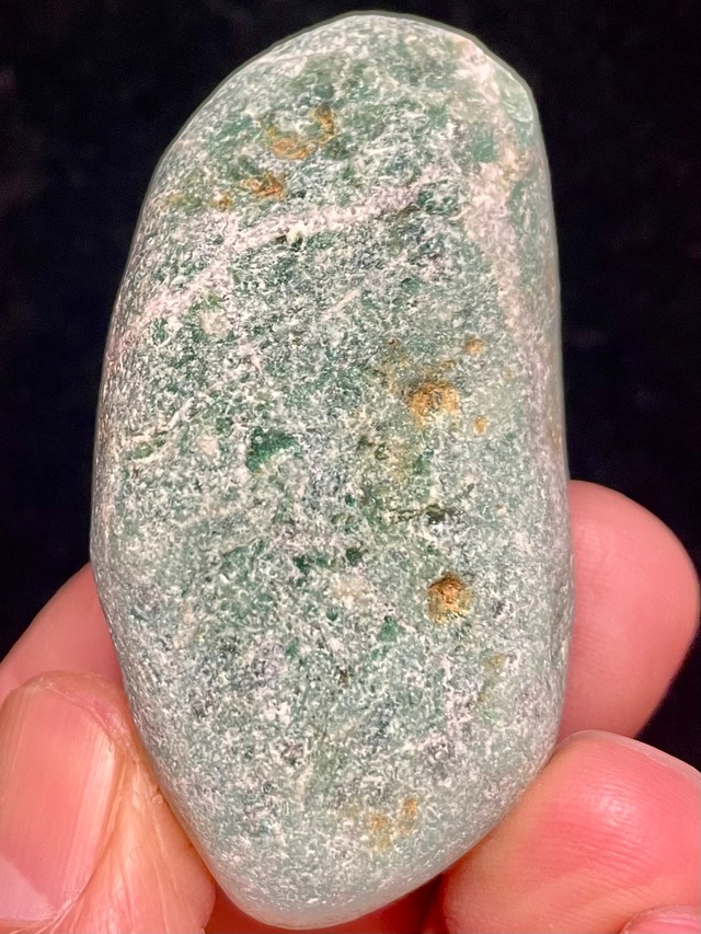 3) 日本人の「心」に寄り添う御守り！深遠なる錬金術「糸魚川リストベナイト」きつね石・中型