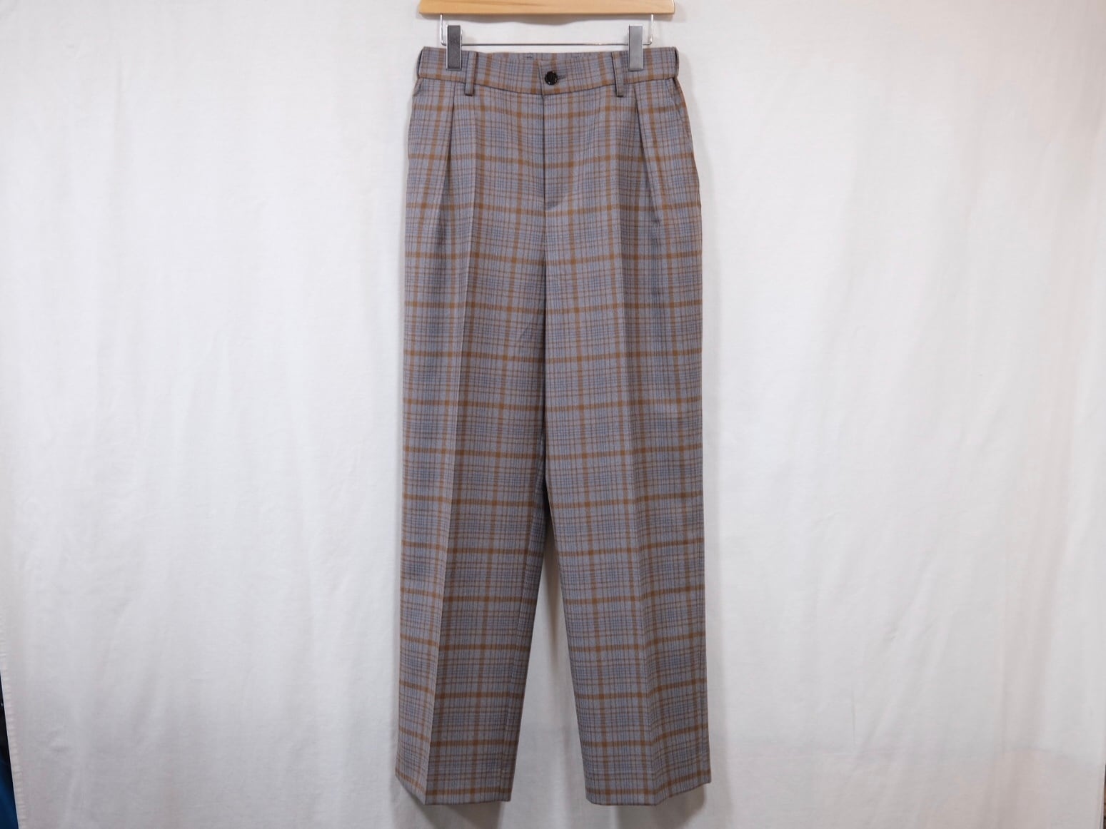 DIGAWEL” In tuck Pants Gray×Orange Check” | Lapel online store