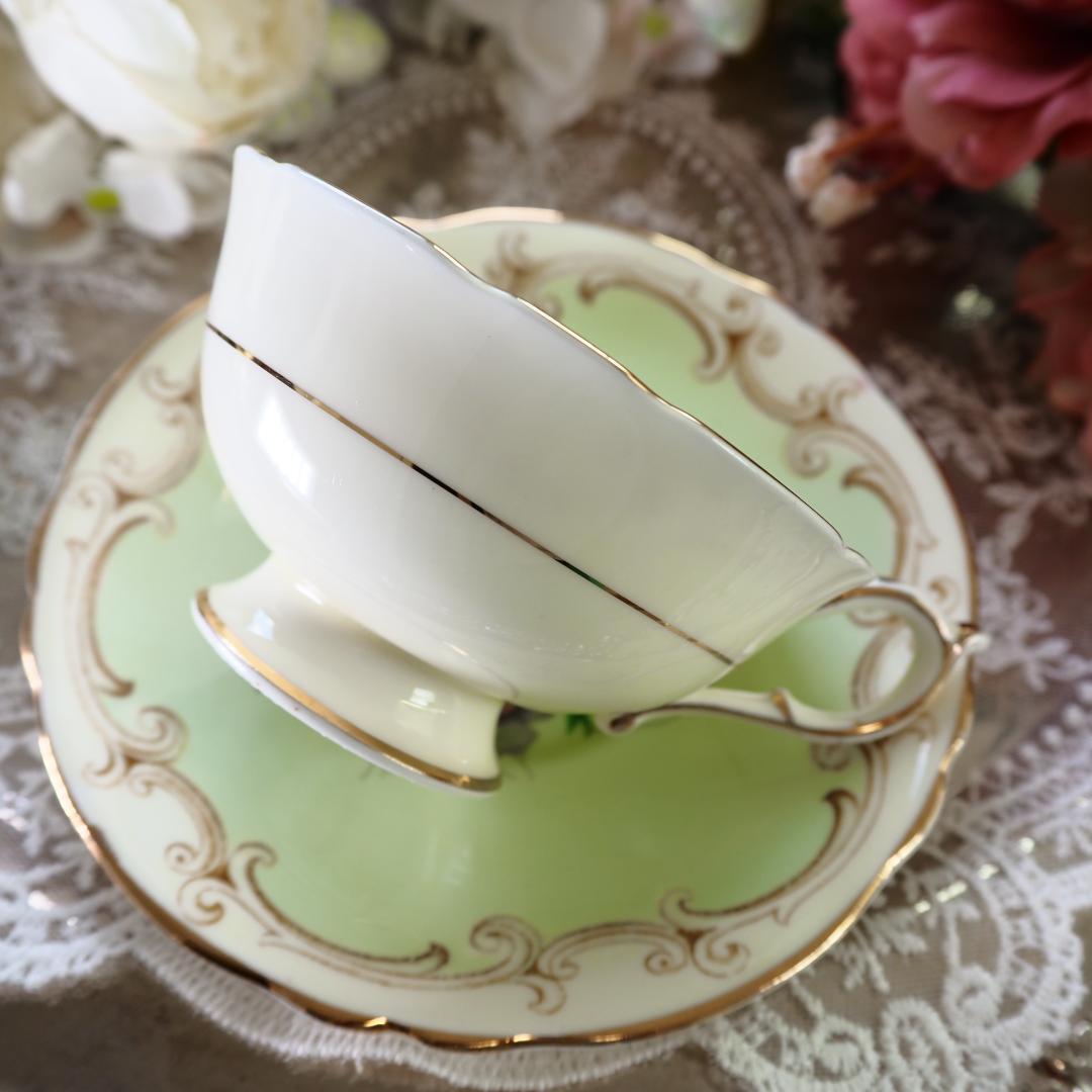 パラゴン ホワイト＆ペールグリーン カップ＆ソーサー ハマースレイ