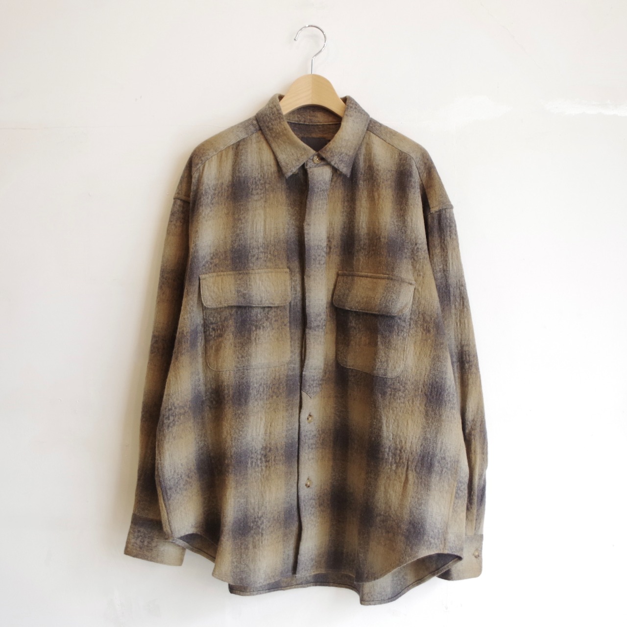 comm.arch.  Cotton Chambray B.D. Check Shirt