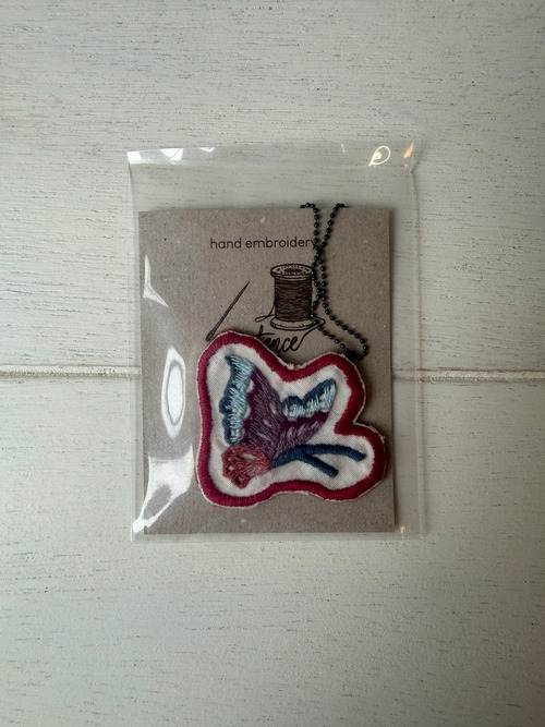 手刺繍existence キーホルダー 紅型 蝶