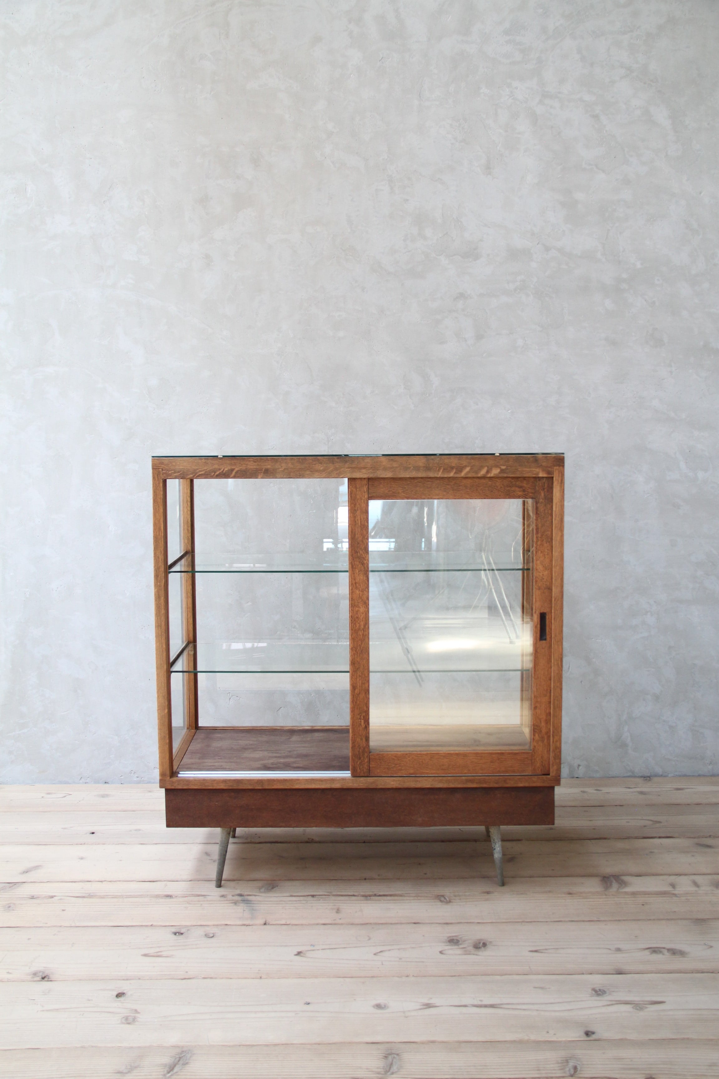 コンパクトなガラスショーケース 古家具/アンティーク/ガラスケース