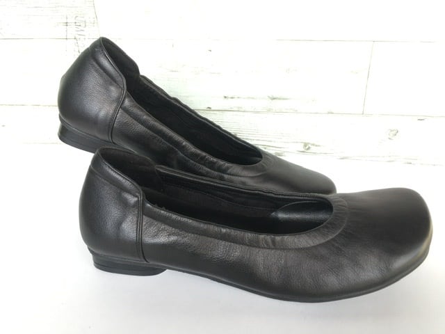 シャーリングフラットパンプス