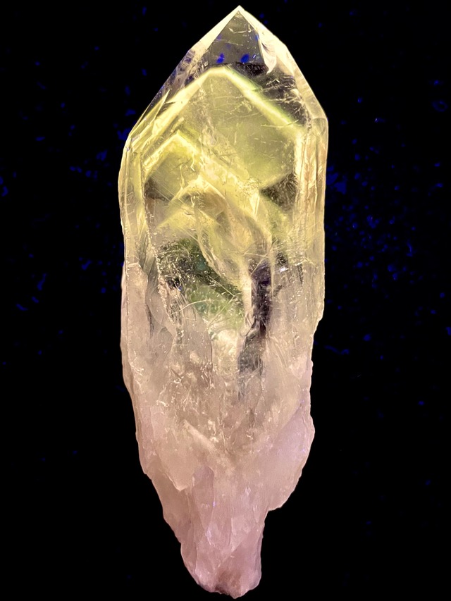 3) 神聖なる導き・内なる光(真実)「パウエライト」ファントム・アメジスト原石(ファセット研磨)