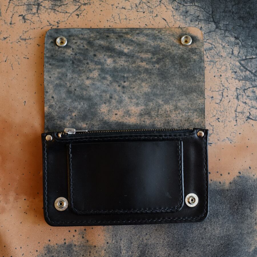 美品トラッカーウォレット GUIDI CULATTA CAVALLO 3層 在庫品】ミドルトラッカーウォレット 壱 GUIDI CULATTA CAVALLO 参層式
