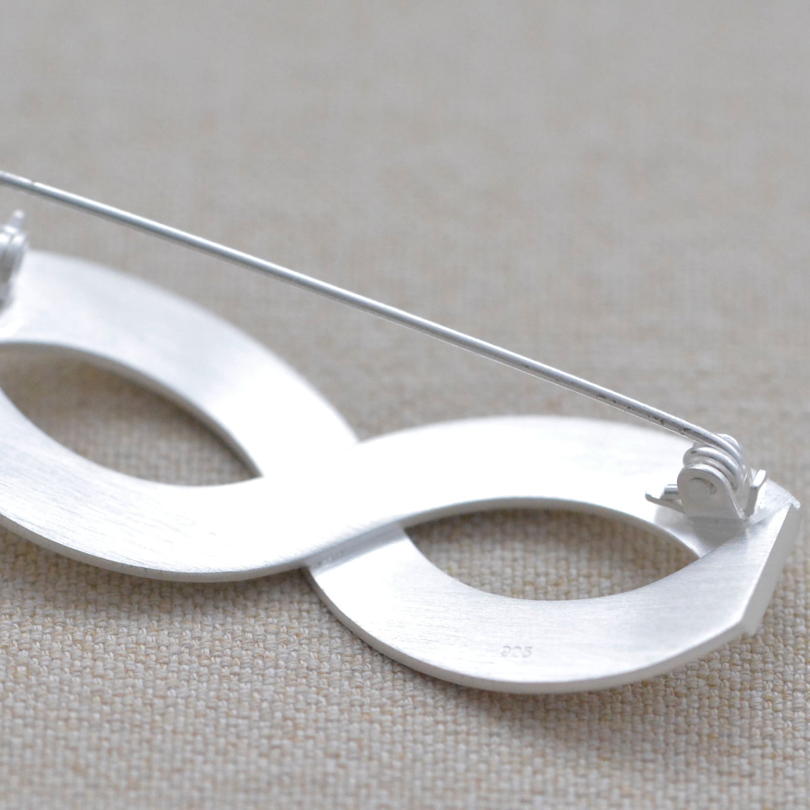 cross ブローチ シルバー | ciika