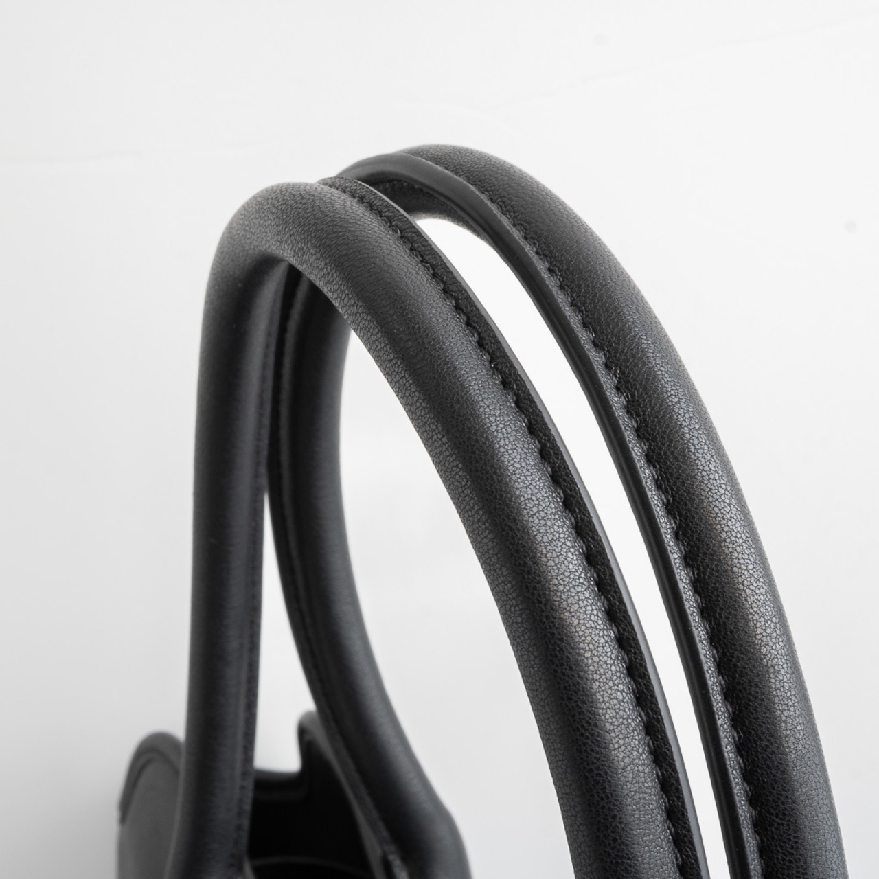 ミュウミュウ アバンチュール ナッパレザー バッグ ミディアム ブラック レザー