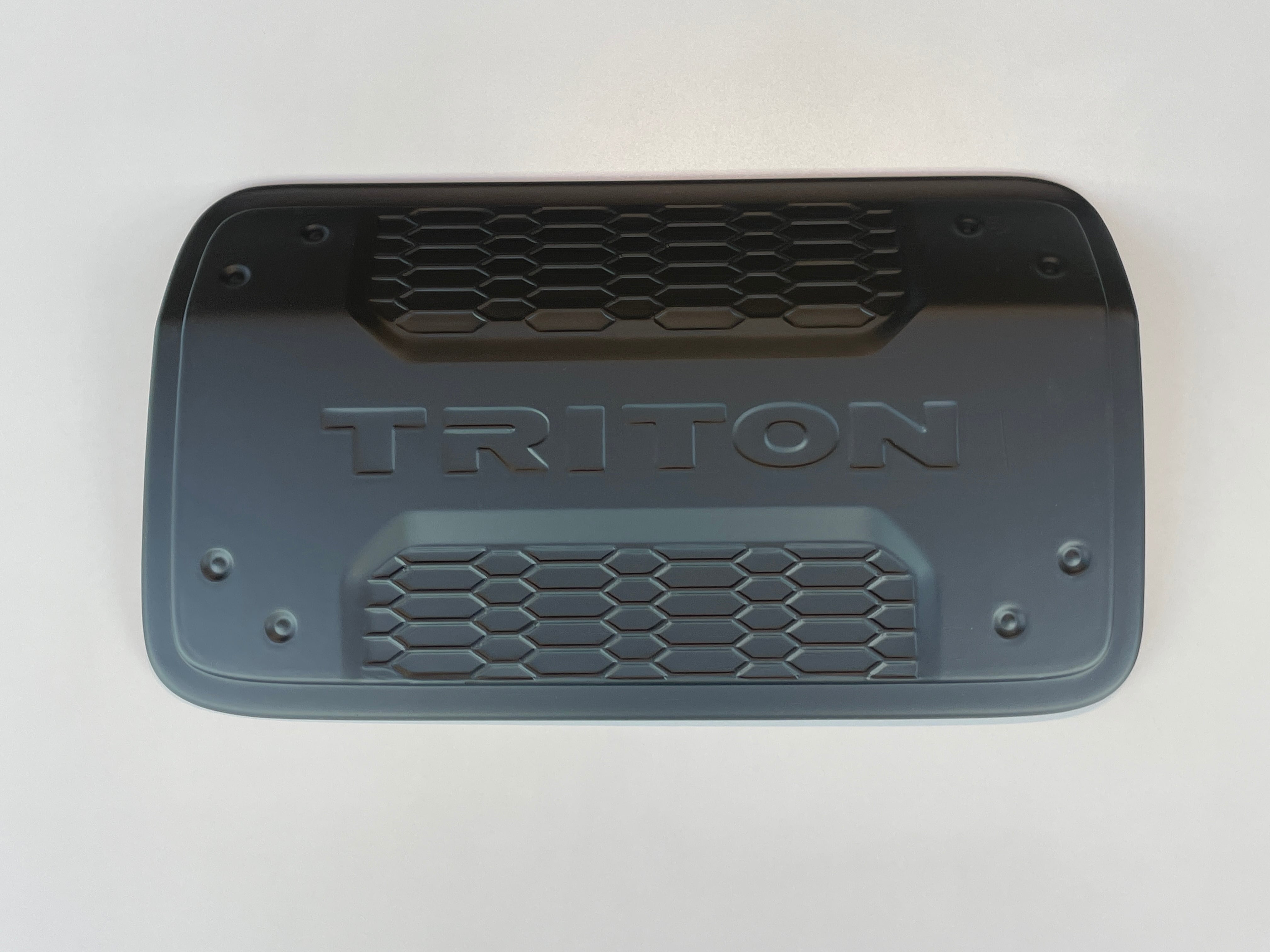 MDF 新型トライトン用フューエルリッドカバー（マットブラック） | MDF