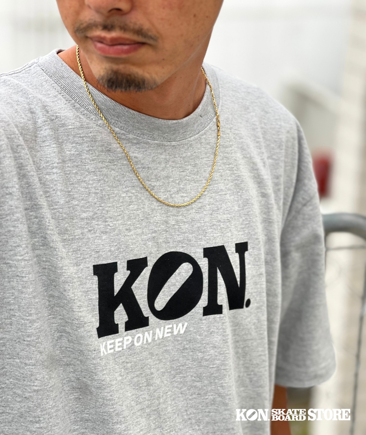KON. STORE LOGO T-shirts