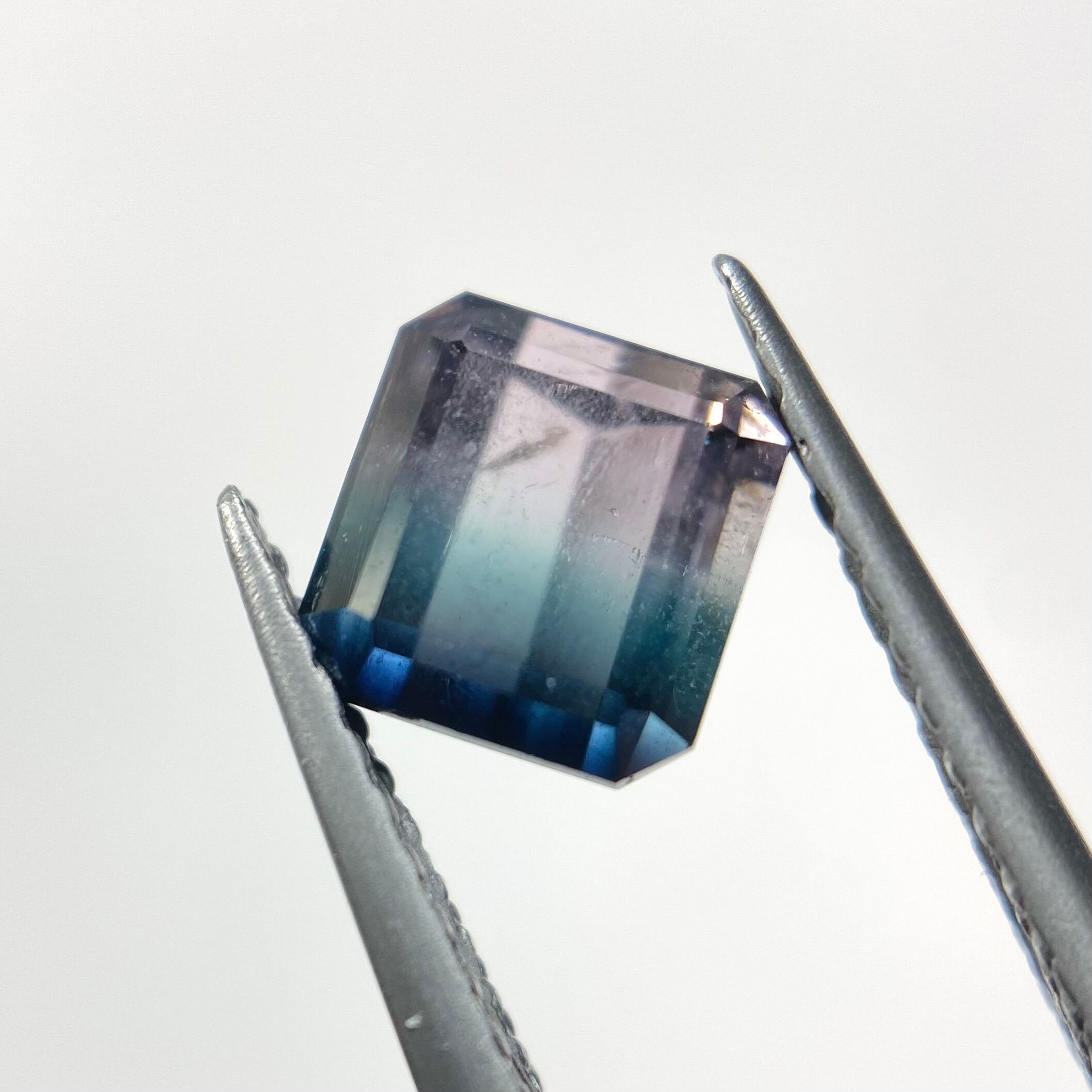 澄んだ穏やかな夜空　トルマリン