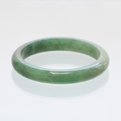 【内径 56.1mm】翡翠甲丸バングル  A貨翡翠 jd_bg1314