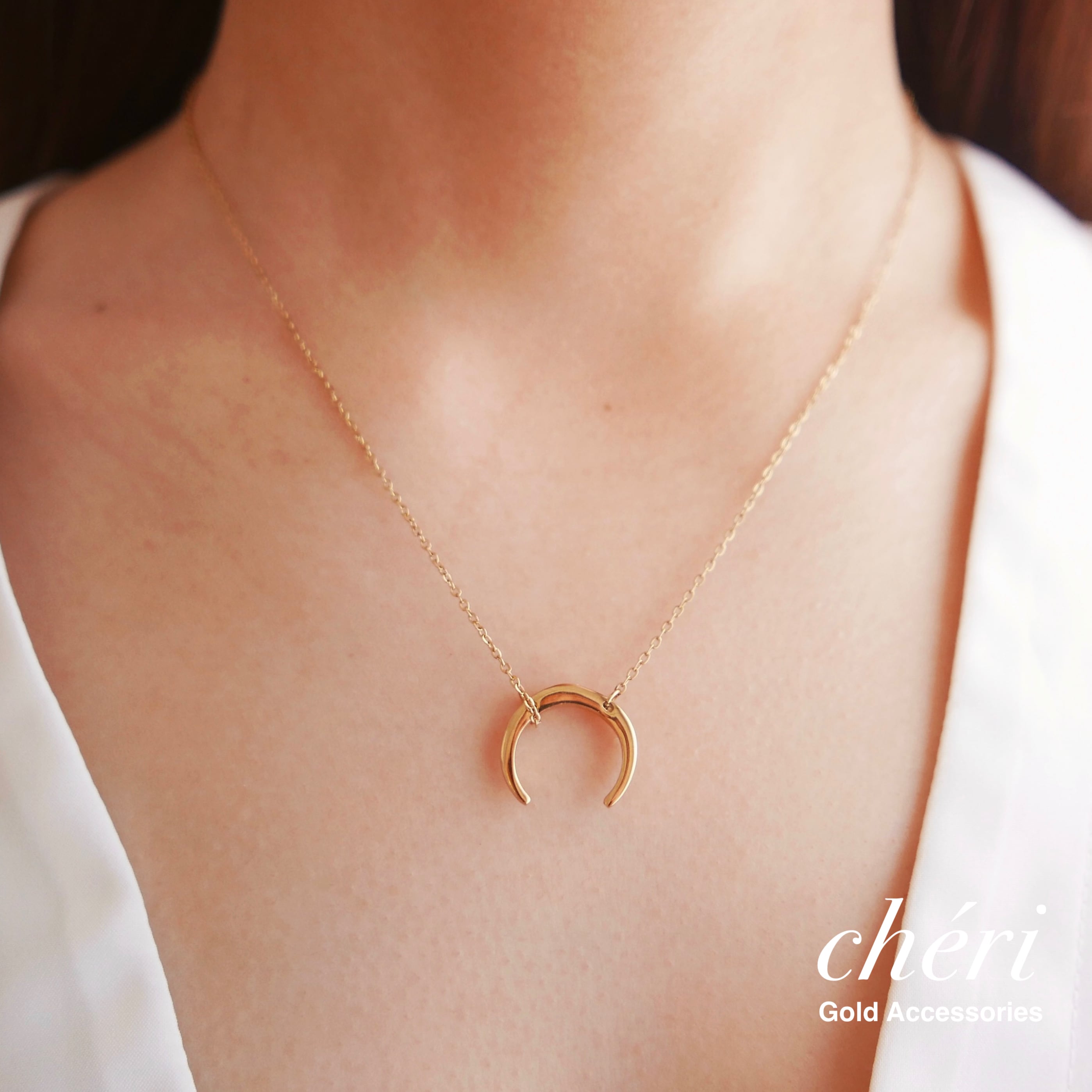 ホースシューネックレス | cheri | ゴールドアクセサリー（ピアスと