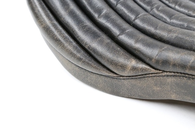 【抽選販売】クラックレザー : 60sクラシック コブラシート ［縦タック&ロール］　(CCC01)