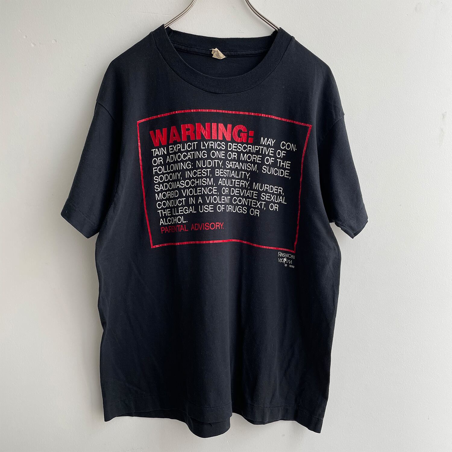 ヴィンテージ Tシャツ  ファッションヴィクティム   ビンテージ雑貨 家と外で  by