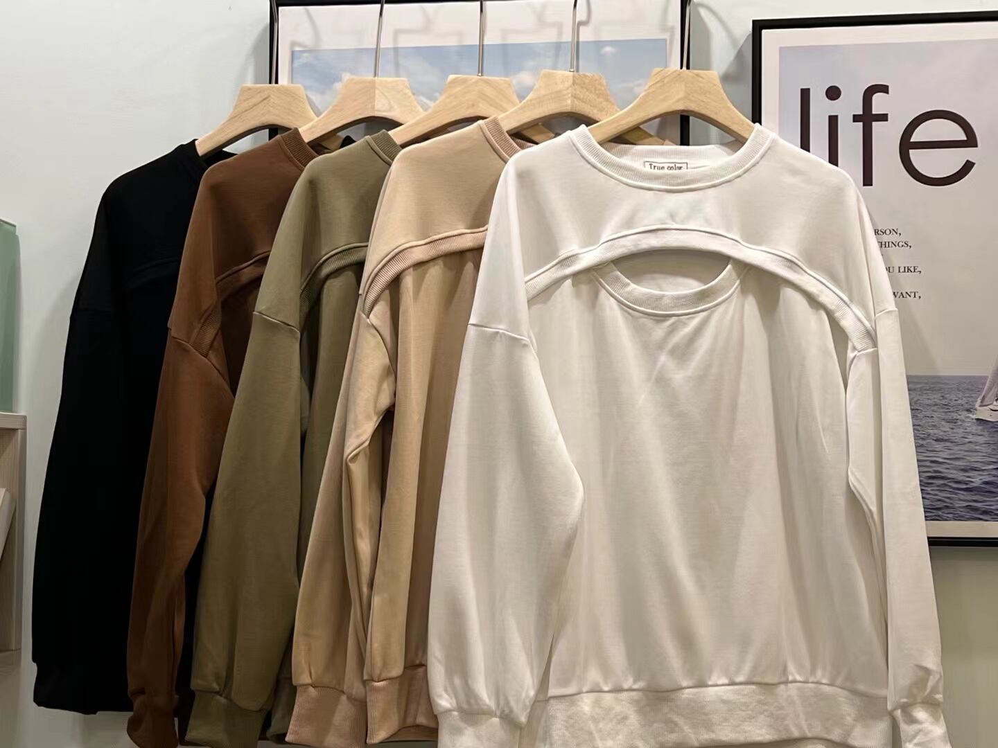 バストカットアウトトップス　AJ4Z4039-638