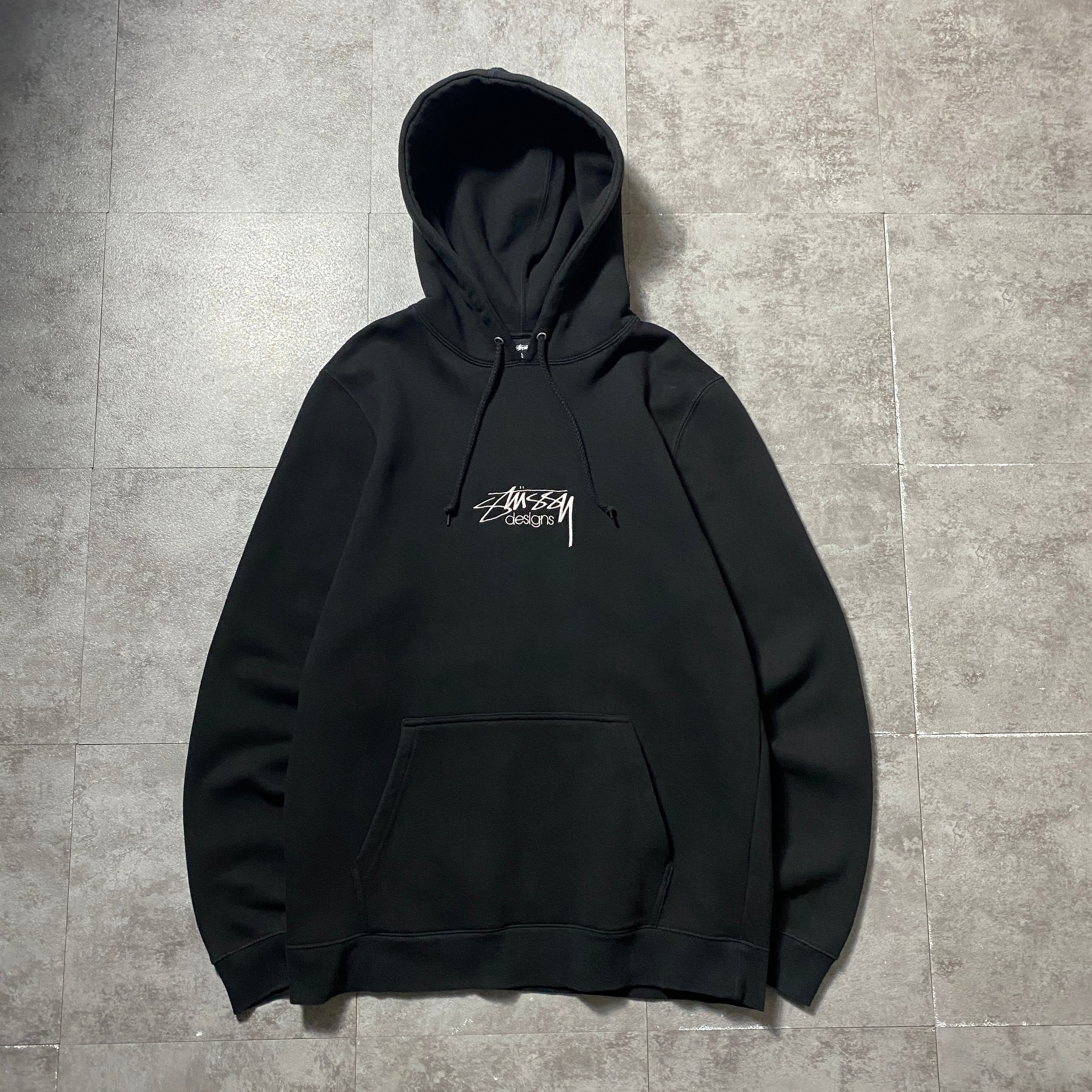 old stussy foodie パーカー センターロゴ 黒タグ 刺繍 y2k stussy design ステューシー センター刺繍ロゴ ブラック 黒 スウェット