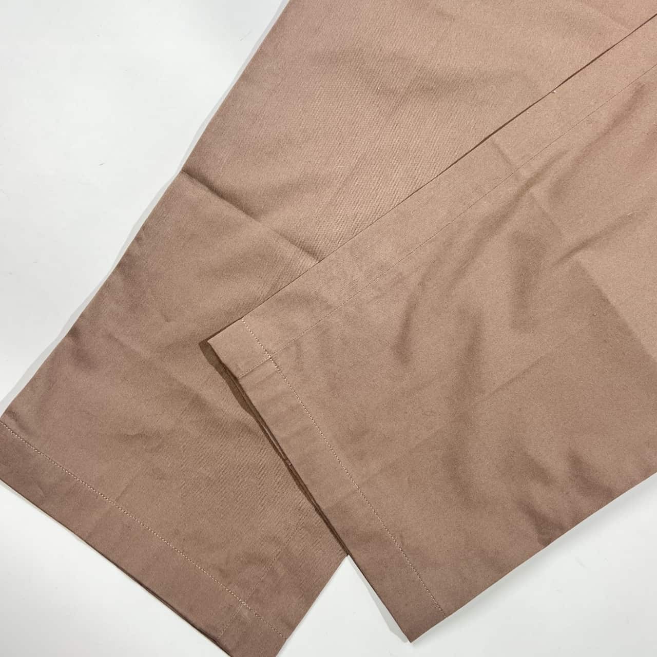 新品 タグ付き Façonnable ファソナブル ボタンフライ パンツ 56/くすみピンクベージュ系 メンズ ルーマニア製